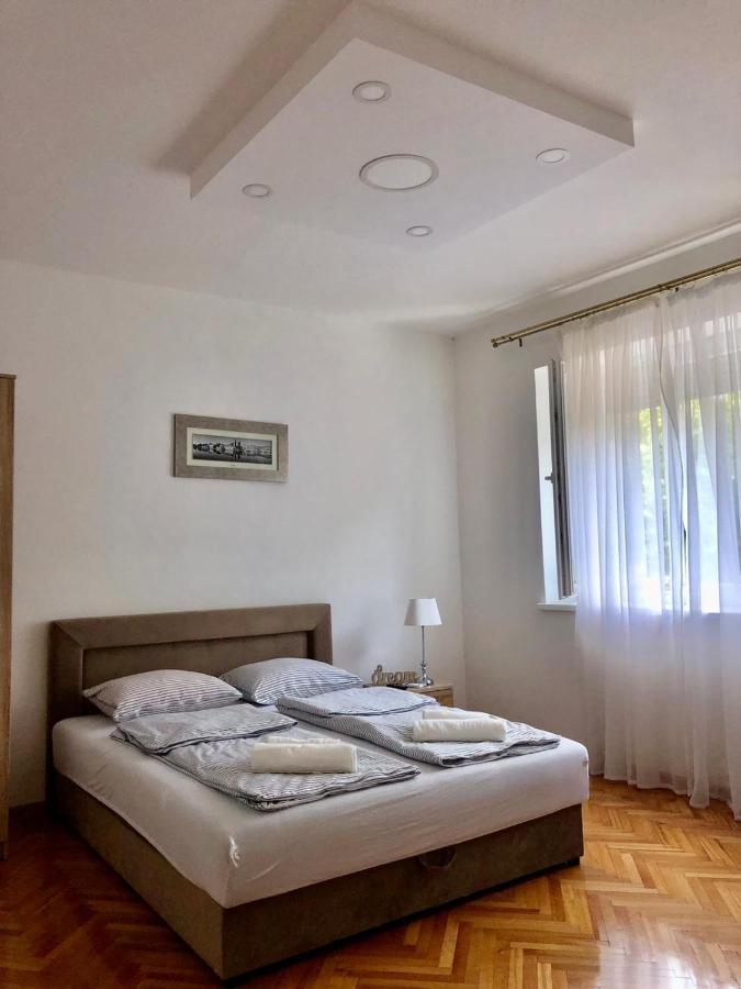 Apartment Bregovi Требинє Екстер'єр фото