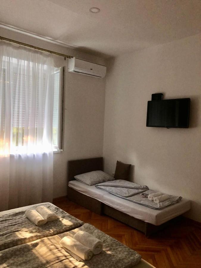 Apartment Bregovi Требинє Екстер'єр фото